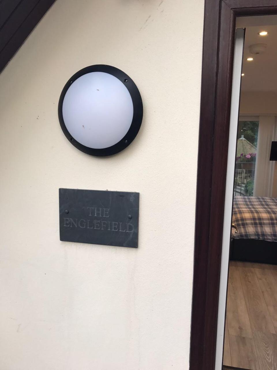 The Firs - Englefield Studio Bed and Breakfast Douglas Esterno foto
